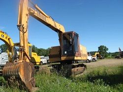 Гусеничные экскаваторы Case 880D