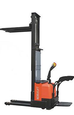 Самоходные штабелеры Noblelift CS1555T