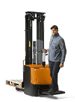 Самоходные штабелеры Rocla SPE12(I) Самоходные штабелеры Rocla SPE12(I)