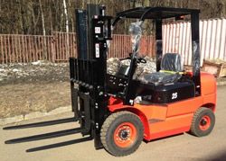 Автопогрузчики вилочные Reddot CPCD25T3