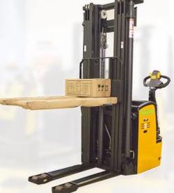 Самоходные штабелеры Stocklift CDDR 15-II TR 5000