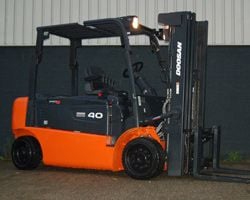 Электропогрузчики Doosan B40X-5