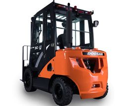 Автопогрузчики вилочные Doosan D35C-7