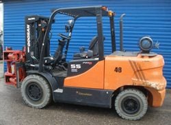 Автопогрузчики вилочные Doosan G55C-5