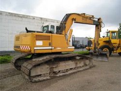 Гусеничные экскаваторы Liebherr R 902