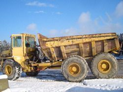 Шарнирно-сочлененные самосвалы O&K D 25 Шарнирно-сочлененные самосвалы O&K D 25