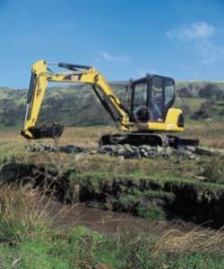 Мини-экскаваторы гусеничные Caterpillar 305C CR Мини-экскаваторы гусеничные Caterpillar 305C CR
