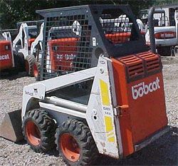Мини-погрузчики с бортовым поворотом Bobcat 443B