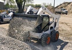Мини-погрузчики с бортовым поворотом Bobcat S850