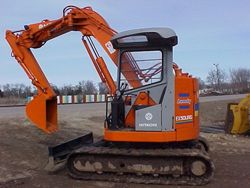 Мини-экскаваторы гусеничные Hitachi EX50URG Мини-экскаваторы гусеничные Hitachi EX50URG