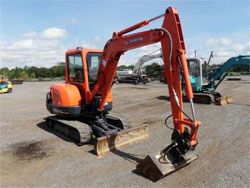 Мини-экскаваторы гусеничные Kubota KX121-3SS Мини-экскаваторы гусеничные Kubota KX121-3SS