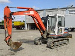 Мини-экскаваторы гусеничные Kubota KX151