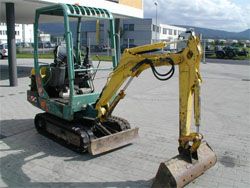Мини-экскаваторы гусеничные Yanmar B15-3 Мини-экскаваторы гусеничные Yanmar B15-3