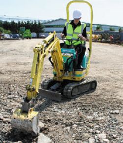 Мини-экскаваторы гусеничные Yanmar VIO15-3 Мини-экскаваторы гусеничные Yanmar VIO15-3