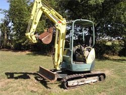 Мини-экскаваторы гусеничные Yanmar VIO27-3 Мини-экскаваторы гусеничные Yanmar VIO27-3