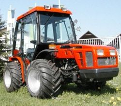 Мини-тракторы Agromehanika AGT 835 TS