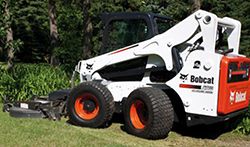 Мини-погрузчики с бортовым поворотом Bobcat A770