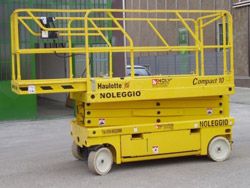 Ножничные подъемники Haulotte Compact 10 RTE Ножничные подъемники Haulotte Compact 10 RTE