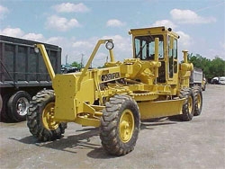 Грейдеры, автогрейдеры Champion D715