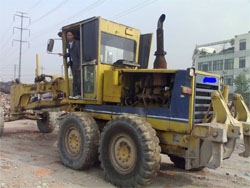 Грейдеры, автогрейдеры Komatsu GD623 Грейдеры, автогрейдеры Komatsu GD623