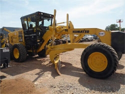 Грейдеры, автогрейдеры Komatsu GD655-3CA