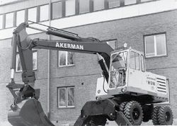 Колесные экскаваторы Akerman H9M