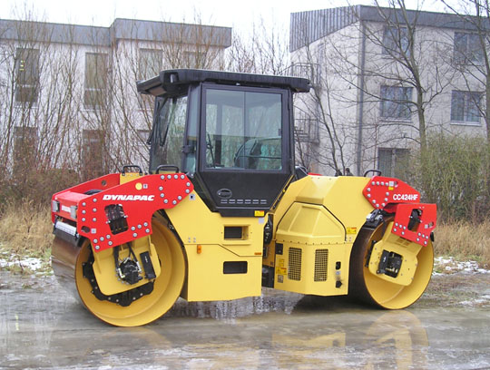Тротуарные катки Dynapac оснащены дизельными двигателями Deutz и Perkins