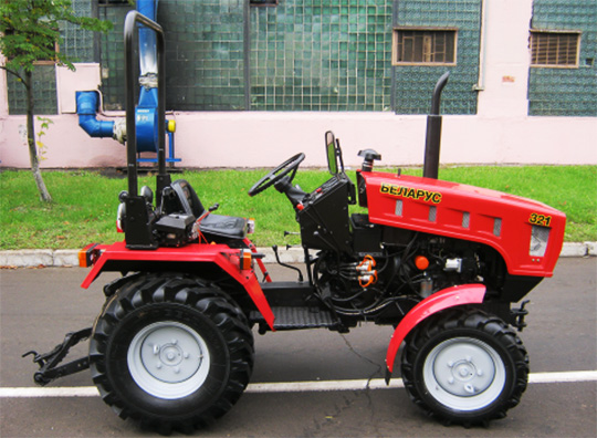 Трактор МТЗ 320.4М Беларус