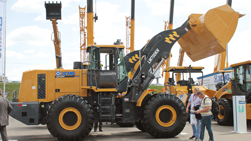 Грузоподъёмность фронтального погрузчика LW700KN — 7 тонн