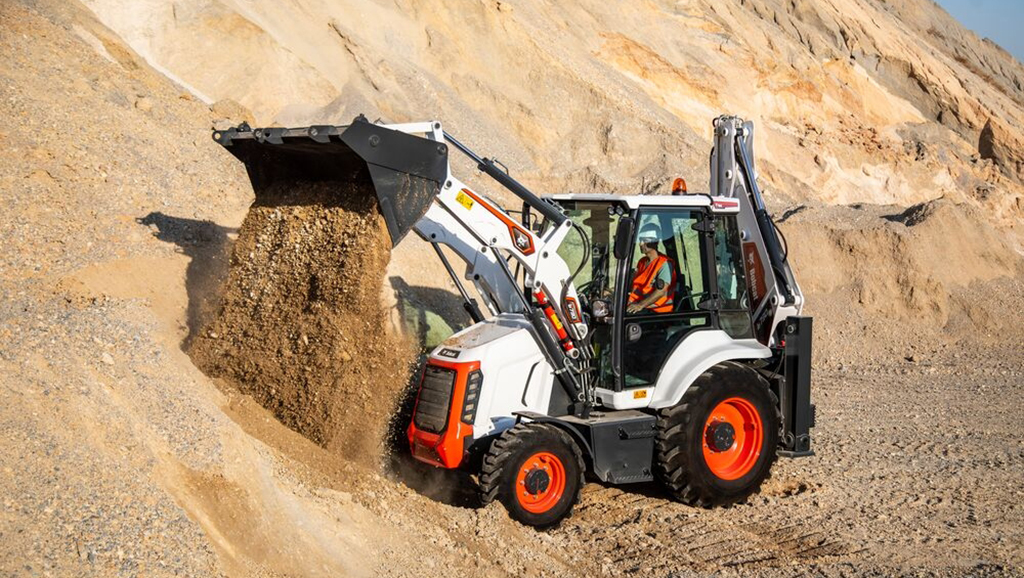 Продажа экскаваторов-погрузчиков Bobcat — одно из ключевых направлений деятельности компании «НАК Машинери» 
