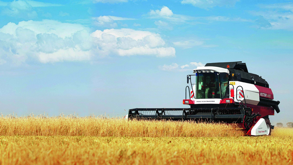 Доля отечественных производителей сельхозтехники на российском рынке возросла до 61%