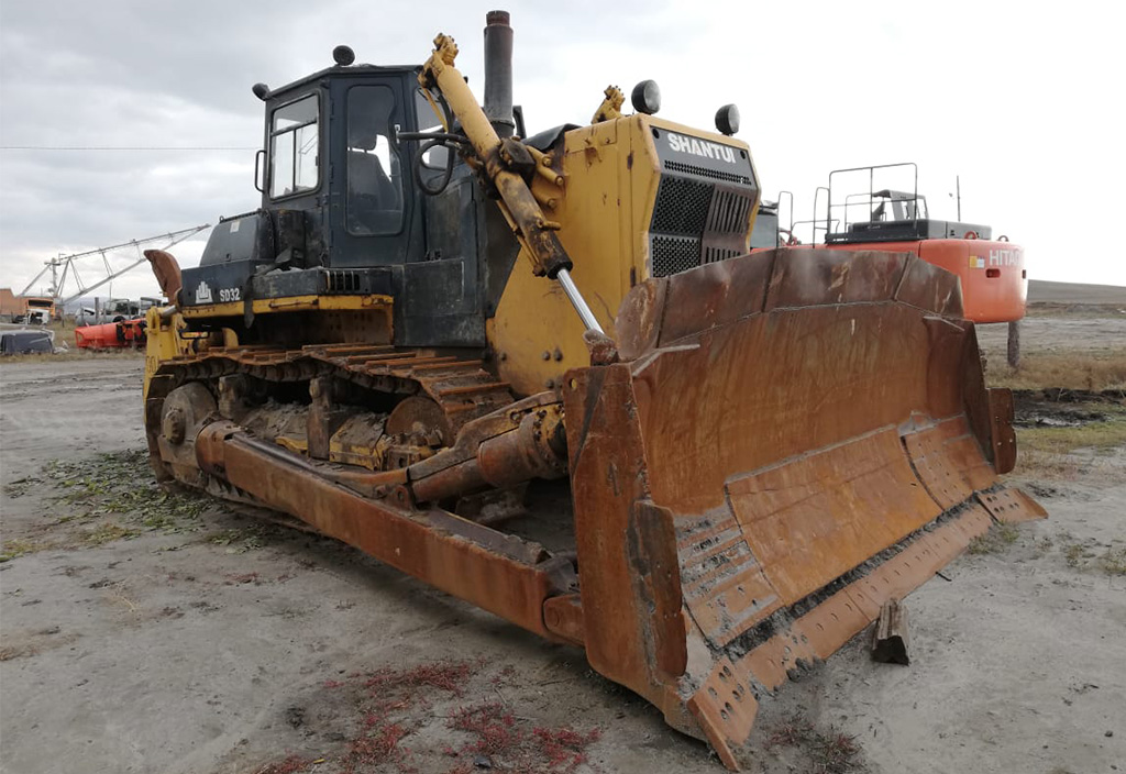 Разбираем нюансы приобретения б/у версии бульдозера Shantui SD32 с ТЕХНОPARTS