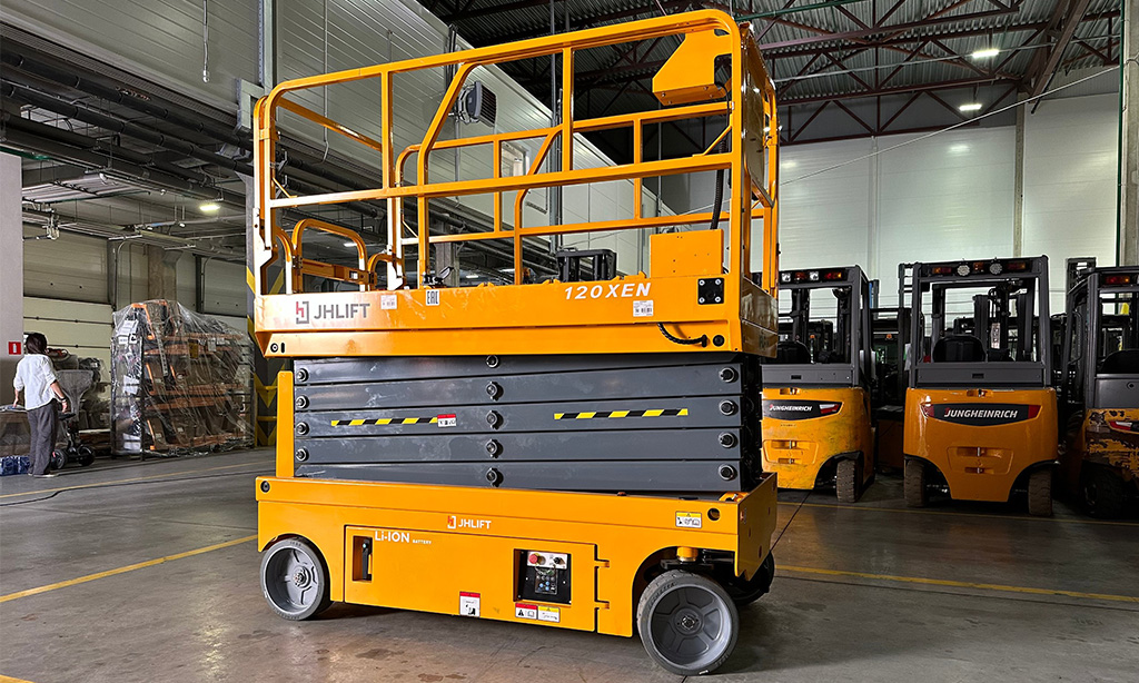 Одна из самых востребованных моделей в линейке JHLIFT — ножничный подъёмник JHLIFT 120XEN