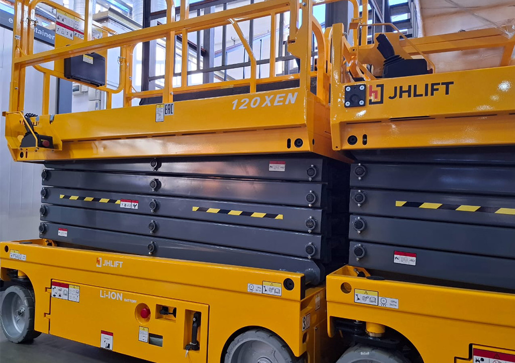 В линейке JHLIFT — 18 моделей ножничных и коленчатых подъёмников и один мачтовый