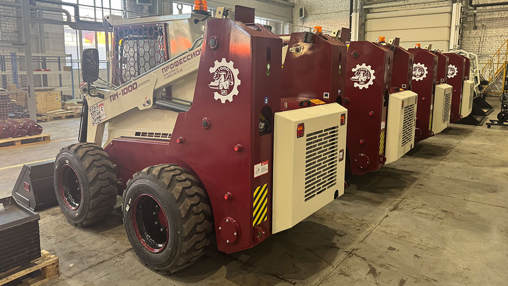 Выгоду от компактных размеров и манёвренности ПМ-1000 уже оценили и коммунальщики, и строители