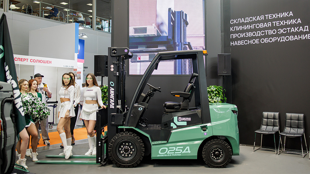 Пока новинка существует в единственном экземпляре, но в ближайших планах сборка первых партий техники по 5–10 единиц