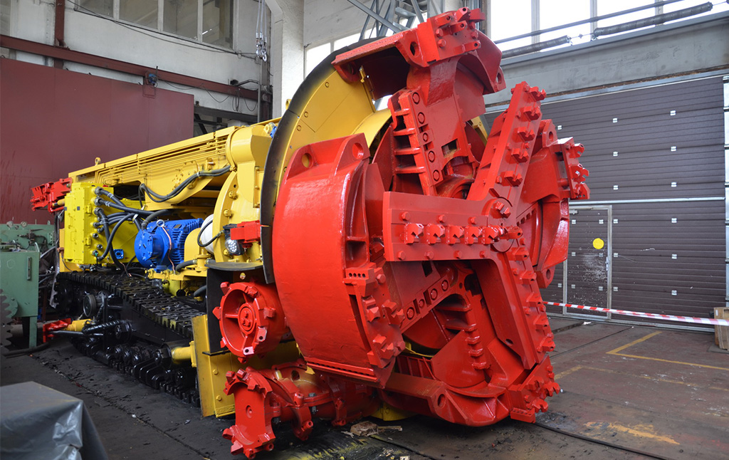 Комбайн КРП-3-660/1140 для проведения горных выработок арочной формы