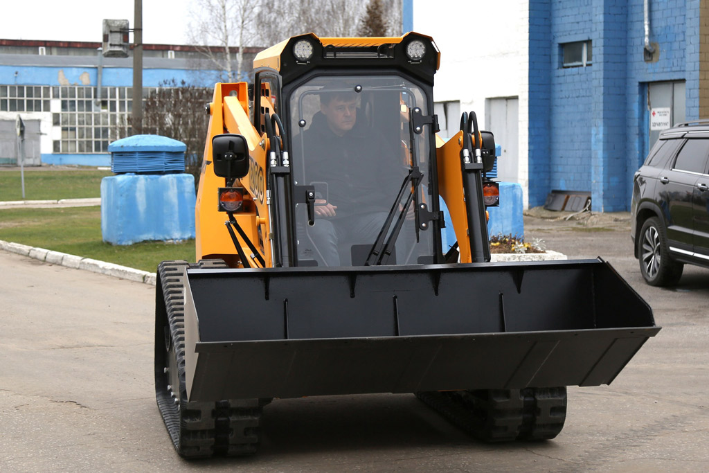 Электрический мини-погрузчик АНТ1000Е