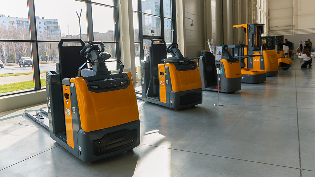 Наряду с производительностью JHLIFT CJD 25X впечатляет просторным и удобным рабочим местом для оператора