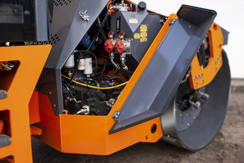 Модернизированный дорожный каток DМ-7.7-VD