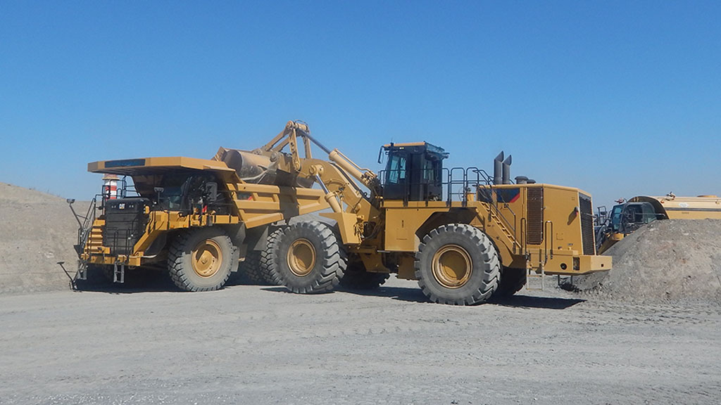 Новый подземный погрузчик Caterpillar  R3000H 