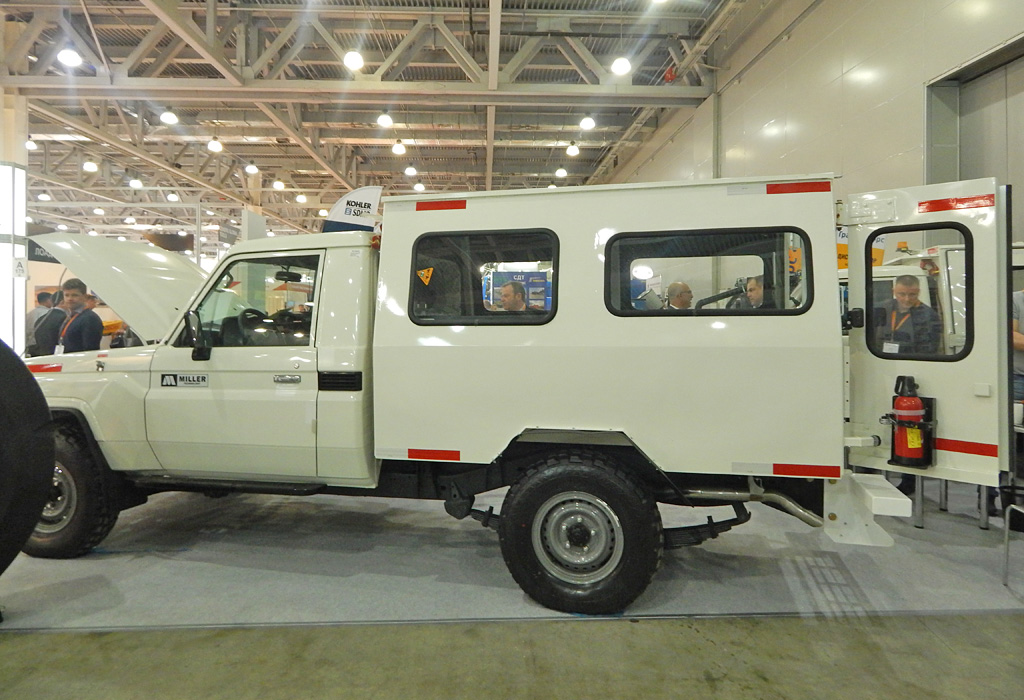 Подземный защищенный фургон для перевозки персонала фирмы Miller MINE