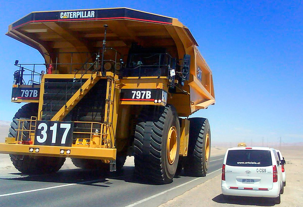 Характеристики Caterpillar 797B 20022009. Обзор карьерного самосвала