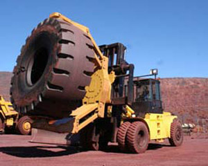 Погрузчик Hyster на руднике Sishen