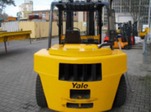 Вилочный электропогрузчик ERP030-040VT от Yale 