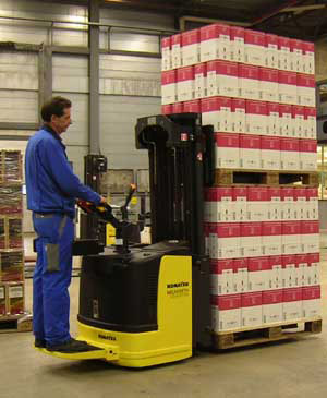 Растет спрос на штабелеры Komatsu