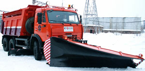 комбинированные дорожные машины КМ-800С производства Мотовилихинских заводов