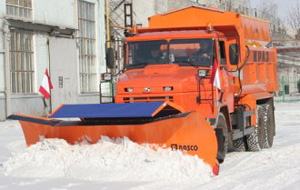 Комбинированная дорожная машина КрАЗ-65055