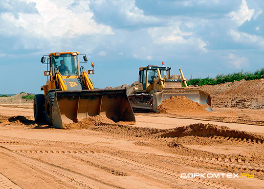 Слаженная работа бульдозеров JCB и ЧТЗ