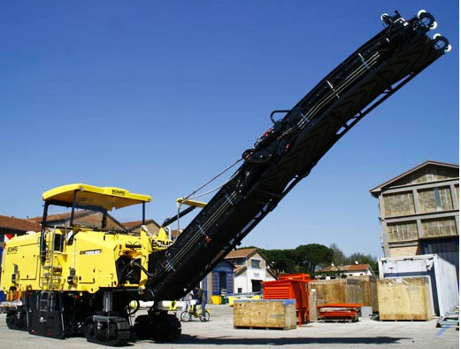 Компании Bomag выпустила на рынок новую дорожную фрезу BM 2000/60-2